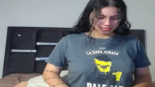 Snapshot of realshy-Stepsis chatting on June 2026 01:21:01 PM realshy-Stepsis online show from June 2026 01:21:01 PM