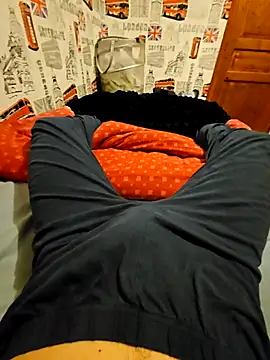 Azerty0911 online show from November 2025 08:11:01 PM