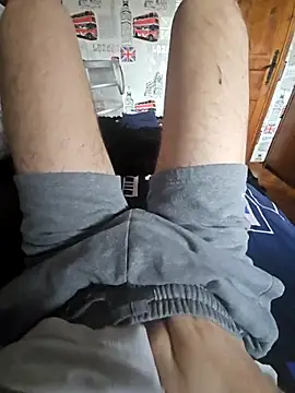 Azerty0911 online show from December 2025 09:25:01 AM