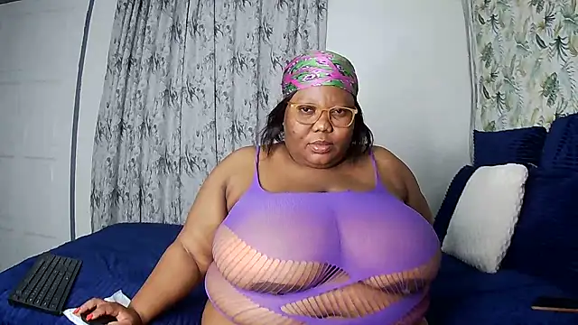 DAIRYBELLELIZxx online show from June 2026 09:09:01 PM