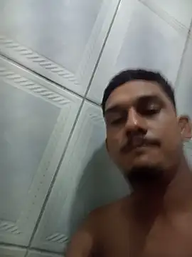 Snapshot of Leao chatting on June 2026 12:30:01 AM Leao online show from June 2026 12:30:01 AM
