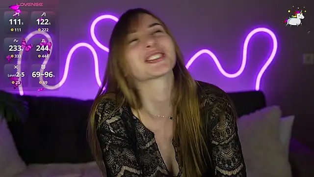 Snapshot of JennyyLuv chatting on September 2025 03:06:01 PM JennyyLuv online show from September 2025 03:06:01 PM