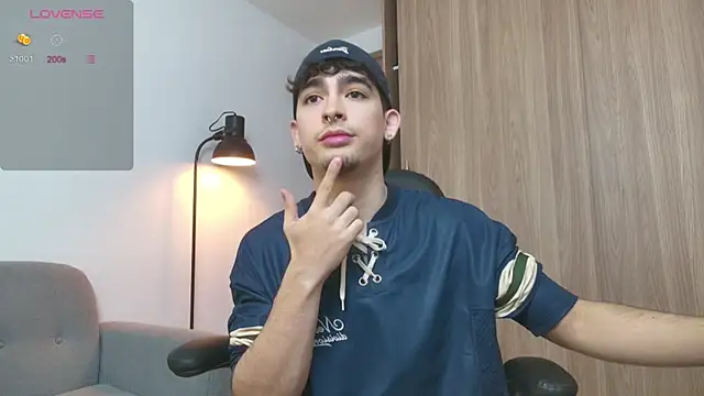 Snapshot of zenn_rush1 chatting on February 2025 01:32:01 PM zenn rush1 online show from February 2025 01:32:01 PM