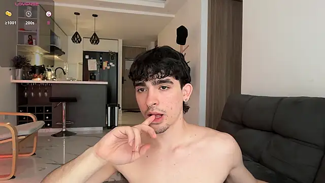 Snapshot of zenn_rush1 chatting on October 2025 01:54:01 PM zenn rush1 online show from October 2025 01:54:01 PM