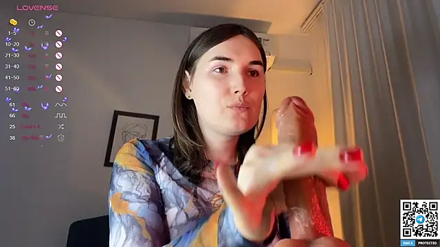 Snapshot of Maria_Bowie chatting on February 2025 05:27:01 PM Maria Bowie online show from February 2025 05:27:01 PM