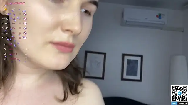 Snapshot of Maria_Bowie chatting on February 2025 02:42:02 PM Maria Bowie online show from February 2025 02:42:02 PM