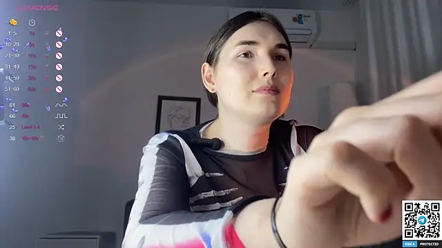 Snapshot of Maria_Bowie chatting on February 2025 08:50:01 PM Maria Bowie online show from February 2025 08:50:01 PM