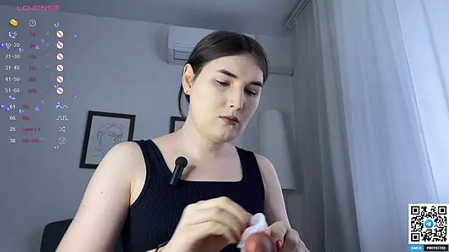 Snapshot of Maria_Bowie chatting on March 2025 09:18:02 AM Maria Bowie online show from March 2025 09:18:02 AM