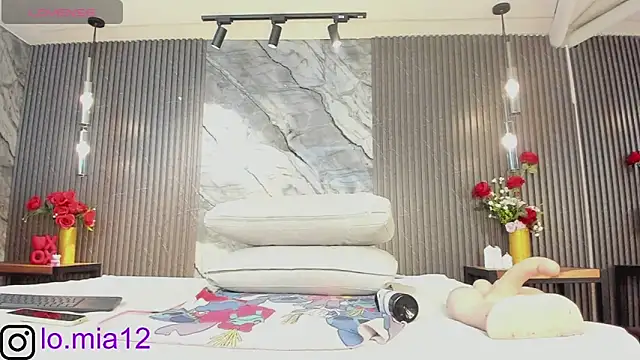 julietha taylor online show from April 2026 05:41:01 AM