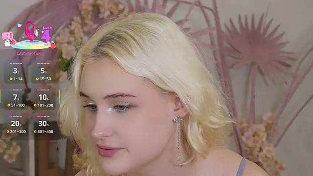 Snapshot of tiffannyjons chatting on October 2025 06:03:02 PM tiffannyjons online show from October 2025 06:03:02 PM