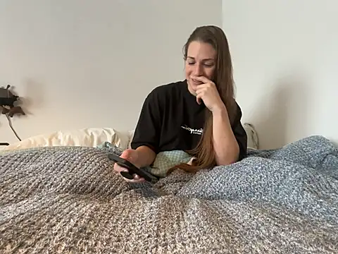 Snapshot of MissSwitch chatting on January 2025 01:35:01 PM MissSwitch online show from January 2025 01:35:01 PM