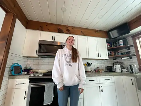 Snapshot of MissSwitch chatting on January 2025 07:49:02 PM MissSwitch online show from January 2025 07:49:02 PM