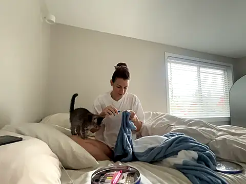 Snapshot of MissSwitch chatting on October 2025 02:18:02 PM MissSwitch online show from October 2025 02:18:02 PM