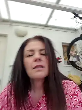 Snapshot of 420Curvybabe chatting on December 2024 02:58:02 PM 420Curvybabe online show from December 2024 02:58:02 PM