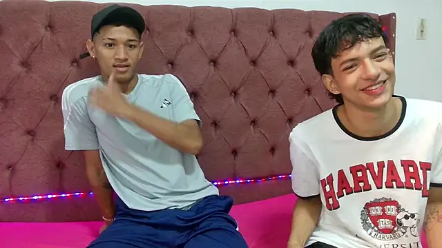 Snapshot of boys_yourparty chatting on January 2025 01:14:02 PM boys yourparty online show from January 2025 01:14:02 PM