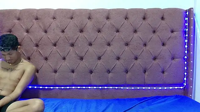 Snapshot of boys_yourparty chatting on January 2025 07:48:02 PM boys yourparty online show from January 2025 07:48:02 PM