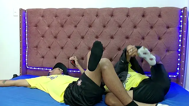 Snapshot of boys_yourparty chatting on January 2025 01:23:02 PM boys yourparty online show from January 2025 01:23:02 PM