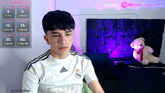 benji hoter online show from October 2025 10:18:02 PM