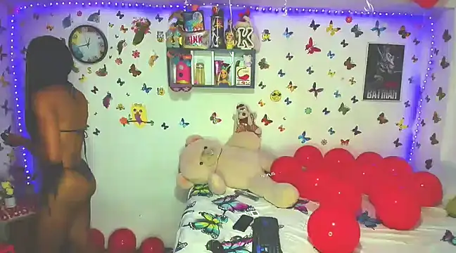 Snapshot of marianaoficial249701 chatting on February 2025 12:48:01 PM marianaoficial249701 online show from February 2025 12:48:01 PM