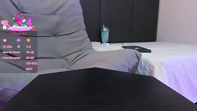 Snapshot of SophieHarris_ chatting on September 2025 08:20:02 PM SophieHarris online show from September 2025 08:20:02 PM