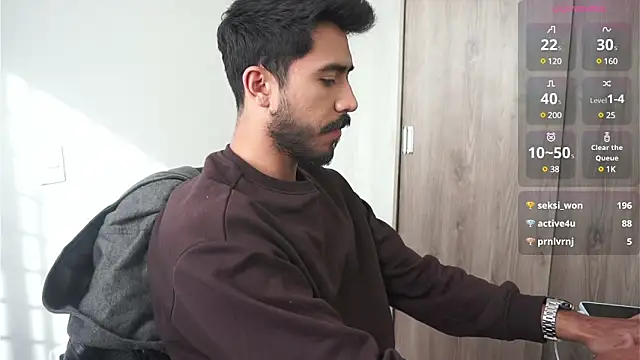 Snapshot of dam0n_fr0st chatting on December 2024 01:10:02 PM dam0n fr0st online show from December 2024 01:10:02 PM