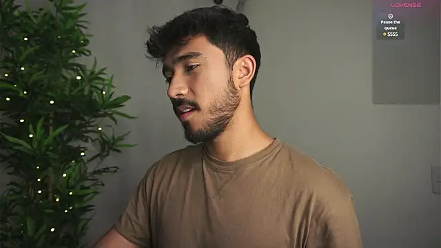 Snapshot of dam0n_fr0st chatting on March 2025 12:26:02 AM dam0n fr0st online show from March 2025 12:26:02 AM