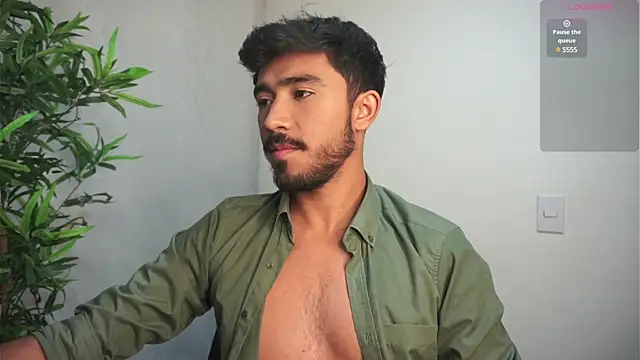 Snapshot of dam0n_fr0st chatting on March 2025 12:51:01 AM dam0n fr0st online show from March 2025 12:51:01 AM