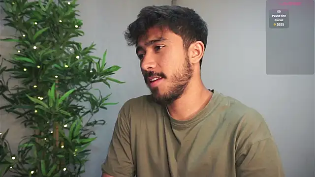 Snapshot of dam0n_fr0st chatting on March 2025 11:20:01 PM dam0n fr0st online show from March 2025 11:20:01 PM