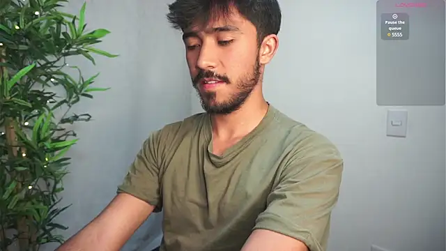 Snapshot of dam0n_fr0st chatting on March 2025 02:26:01 AM dam0n fr0st online show from March 2025 02:26:01 AM