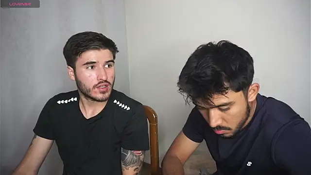 Snapshot of dam0n_fr0st chatting on September 2025 08:35:02 PM dam0n fr0st online show from September 2025 08:35:02 PM