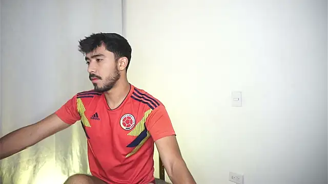 Snapshot of dam0n_fr0st chatting on September 2025 09:52:02 PM dam0n fr0st online show from September 2025 09:52:02 PM