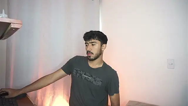 Snapshot of dam0n_fr0st chatting on September 2025 08:36:01 PM dam0n fr0st online show from September 2025 08:36:01 PM