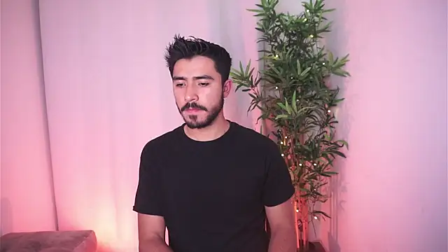 Snapshot of dam0n_fr0st chatting on November 2025 12:05:01 AM dam0n fr0st online show from November 2025 12:05:01 AM