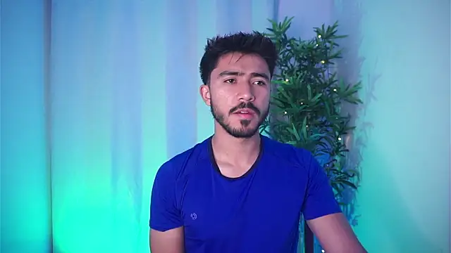 Snapshot of dam0n_fr0st chatting on November 2025 09:14:01 PM dam0n fr0st online show from November 2025 09:14:01 PM