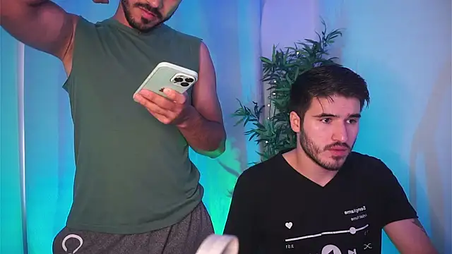 Snapshot of dam0n_fr0st chatting on December 2025 06:56:02 PM dam0n fr0st online show from December 2025 06:56:02 PM