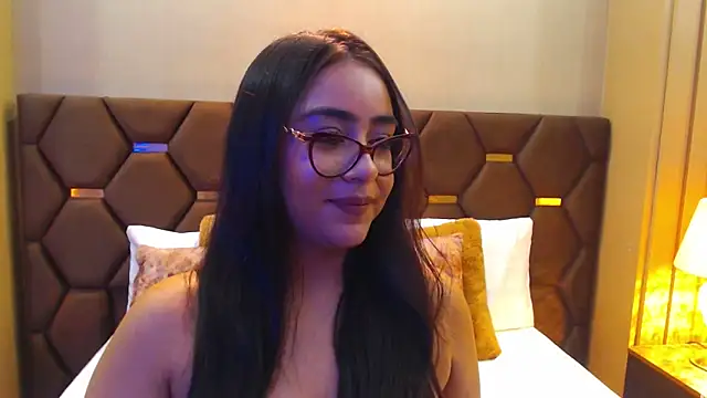 Snapshot of DevonPiers chatting on December 2024 03:05:01 PM DevonPiers online show from December 2024 03:05:01 PM