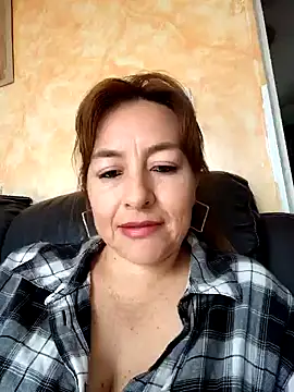 sussy 185 online show from February 2025 08:10:01 PM