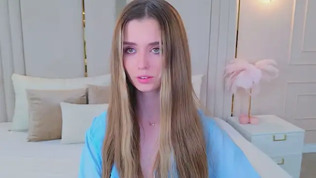 Snapshot of MarybethSnow chatting on November 2025 05:13:02 PM MarybethSnow online show from November 2025 05:13:02 PM