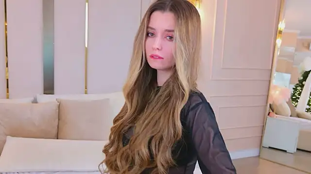 Snapshot of MarybethSnow chatting on December 2025 09:31:02 PM MarybethSnow online show from December 2025 09:31:02 PM