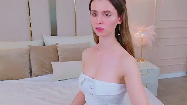 MarybethSnow online show from April 2026 07:58:01 PM