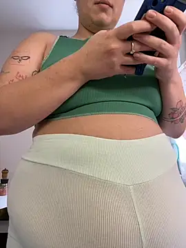 SuzieMurray online show from October 2025 10:14:02 AM