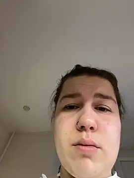 SuzieMurray online show from November 2025 06:37:01 AM