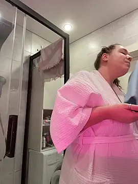 Snapshot of SuzieMurray chatting on February 2026 08:21:01 AM SuzieMurray online show from February 2026 08:21:01 AM