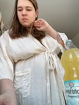 Snapshot of SuzieMurray chatting on February 2026 08:11:01 AM SuzieMurray online show from February 2026 08:11:01 AM