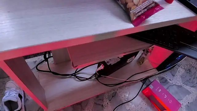 Snapshot of anniemayerx_ chatting on January 2025 04:04:02 PM anniemayerx online show from January 2025 04:04:02 PM