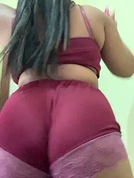 Snapshot of nanaypretinha chatting on February 2025 06:13:02 PM nanaypretinha online show from February 2025 06:13:02 PM