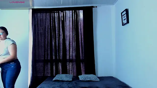 Snapshot of lorymoon chatting on December 2024 06:59:02 PM lorymoon online show from December 2024 06:59:02 PM