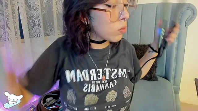 Snapshot of AlexaFoxy18 chatting on January 2026 07:35:02 AM AlexaFoxy18 online show from January 2026 07:35:02 AM