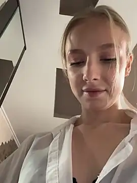 CaseyStar online show from December 2024 10:32:02 AM