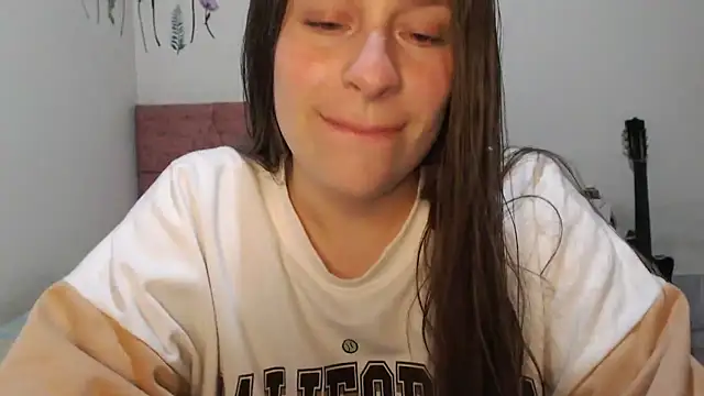 Snapshot of Serenity chatting on April 2026 12:05:02 AM Serenity online show from April 2026 12:05:02 AM
